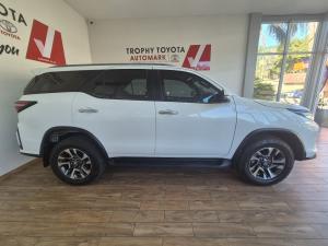 Toyota Fortuner 2.8GD-6 48V VX - Image 3