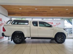 Toyota Hilux 2.4GD-6 Xtra cab Raider auto - Image 3