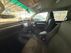 Toyota Hilux 2.4GD-6 double cab 4x4 Raider auto - Image 7