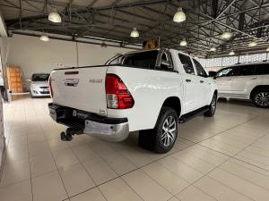Toyota Hilux 2.4GD-6 double cab 4x4 Raider auto - Image 2
