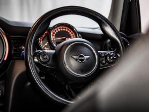 MINI Hatch One Hatch 5-door - Image 11