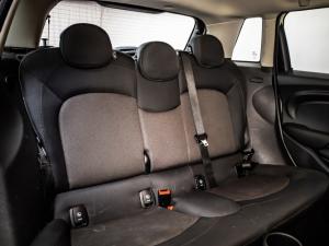 MINI Hatch One Hatch 5-door - Image 7