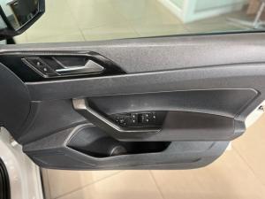 Volkswagen Polo 1.0 TSI Life - Image 19