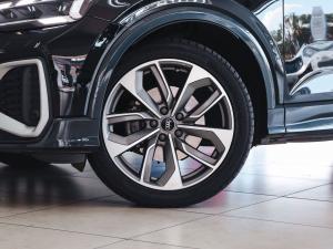 Audi Q2 35TFSI S line - Image 4