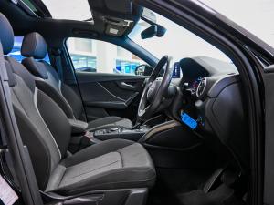 Audi Q2 35TFSI S line - Image 11