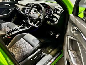 Audi RSQ3 quattro - Image 11