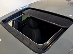 Audi A4 40TFSI S line - Image 17