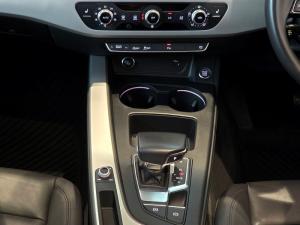 Audi A4 40TFSI S line - Image 19