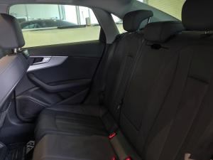 Audi A4 40TFSI S line - Image 9