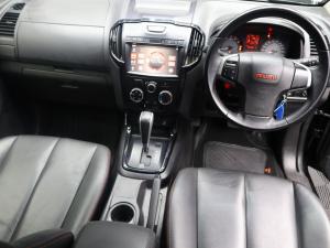 Isuzu D-Max 300 3.0TD double cab X-Rider - Image 8