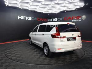 Toyota Rumion 1.5 S - Image 4