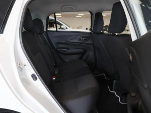 Suzuki Swift 1.2 GL+ manual - Image 10