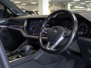 Volkswagen Touareg V6 TDI Executive R-Line - Image 14