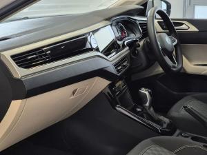 Volkswagen Polo sedan 1.0TSI Life - Image 10