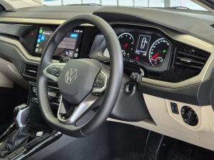 Volkswagen Polo sedan 1.0TSI Life - Image 12