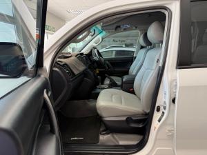 Toyota Land Cruiser 200 4.5D-4D V8 GX - Image 7