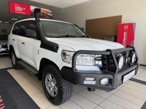 Toyota Land Cruiser 200 4.5D-4D V8 GX - Image 1