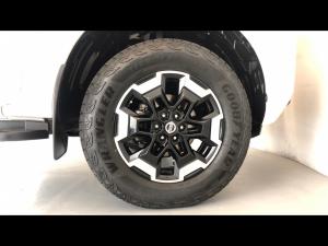 Nissan Navara 2.5DDTi double cab LE Plus 4x4 - Image 17