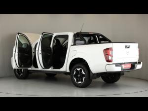 Nissan Navara 2.5DDTi double cab LE Plus 4x4 - Image 25