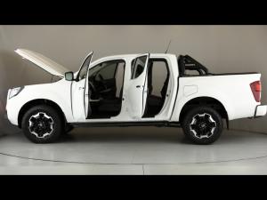 Nissan Navara 2.5DDTi double cab LE Plus 4x4 - Image 26