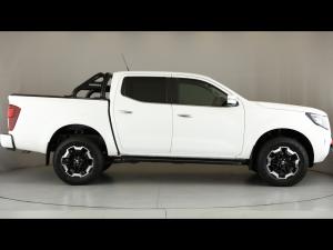 Nissan Navara 2.5DDTi double cab LE Plus 4x4 - Image 3