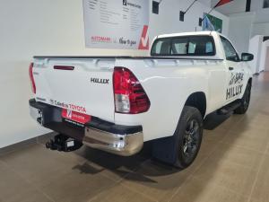 Toyota Hilux 2.4GD-6 single cab Raider manual - Image 2