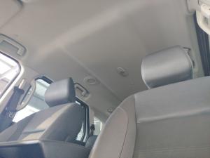 Ford Everest 2.2TDCi XLT auto - Image 23