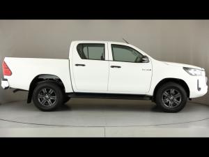 Toyota Hilux 2.4GD-6 double cab 4x4 Raider auto - Image 3