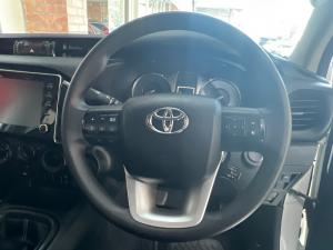 Toyota Hilux 2.4GD-6 single cab Raider manual - Image 9