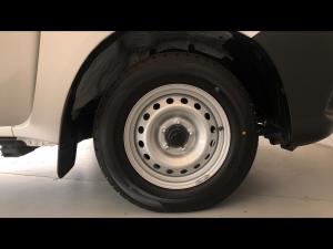 Toyota Hilux 2.0 single cab S (aircon) - Image 17