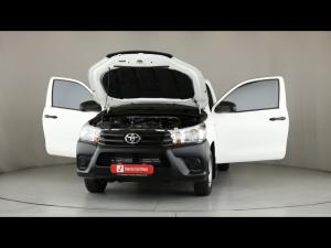 Toyota Hilux 2.0 single cab S (aircon) - Image 28