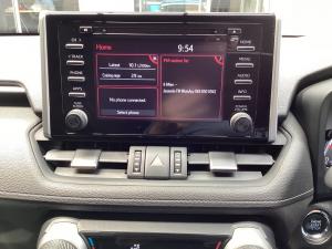 Toyota RAV4 2.0 VX - Image 13
