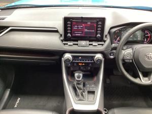 Toyota RAV4 2.0 VX - Image 14