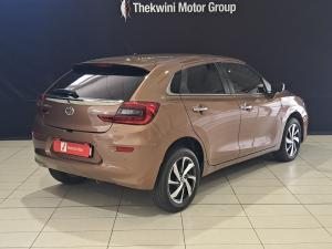 Toyota Starlet 1.5 XR manual - Image 2