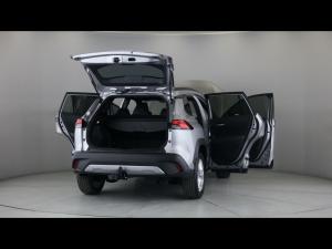 Toyota Corolla Cross 1.8 HEV XS - Image 9