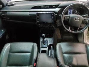 Toyota Hilux 2.8GD-6 double cab 4x4 Legend auto - Image 6