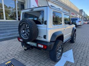 Suzuki Jimny 1.5 GLX AllGrip 3-door manual - Image 2
