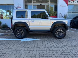 Suzuki Jimny 1.5 GLX AllGrip 3-door manual - Image 3