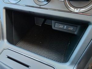 Volkswagen Polo 1.0 TSI - Image 9