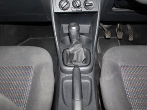 Volkswagen Polo Vivo 1.4 Trendline - Image 14