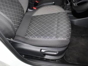 Volkswagen Polo Vivo 1.6 Style - Image 17