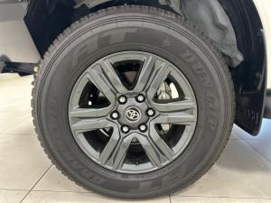 Toyota Hilux 2.4 GD-6 RB RaiderE/CAB - Image 14