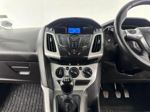 Ford Focus 1.6 Ti VCT Trend 5-Door - Image 13