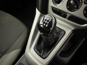 Ford Focus 1.6 Ti VCT Trend 5-Door - Image 8