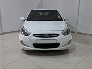 Hyundai Accent sedan 1.6 Fluid auto - Image 10