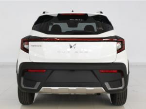 Mahindra XUV 3XO 1.2T AX5L - Image 3