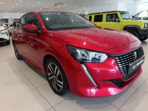 Peugeot 208 1.2T Allure manual - Image 10