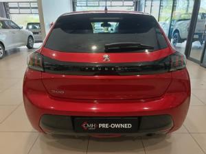 Peugeot 208 1.2T Allure manual - Image 4