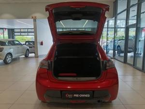 Peugeot 208 1.2T Allure manual - Image 5