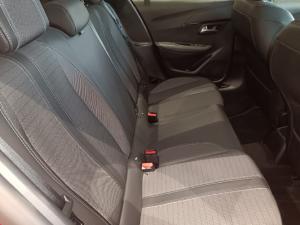 Peugeot 208 1.2T Allure manual - Image 7